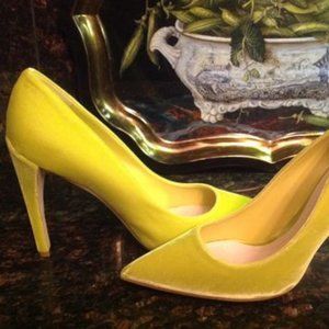 DIOR yellow velvet high-heel pump